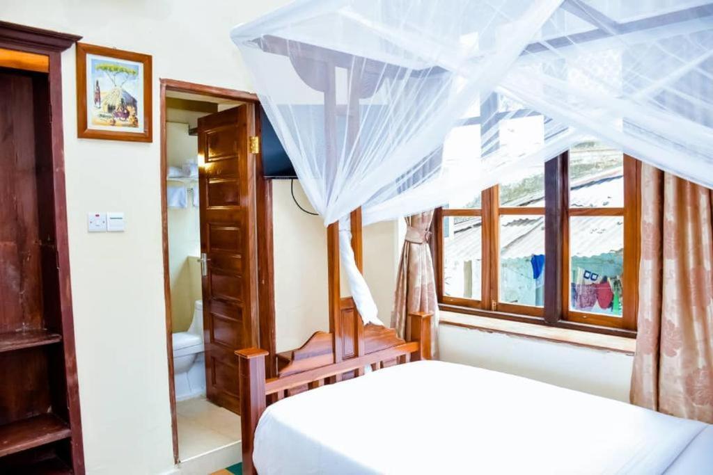 Red Sun Lodge Kokoni Ngambo Extérieur photo